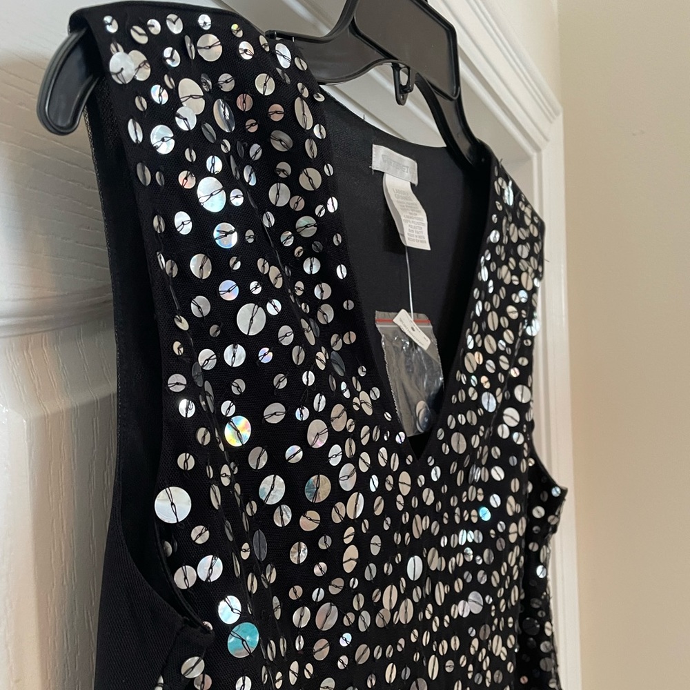 Worthington sleeveless tank top v neck size Large- black with silver sequins NWT - Picture 2 of 6